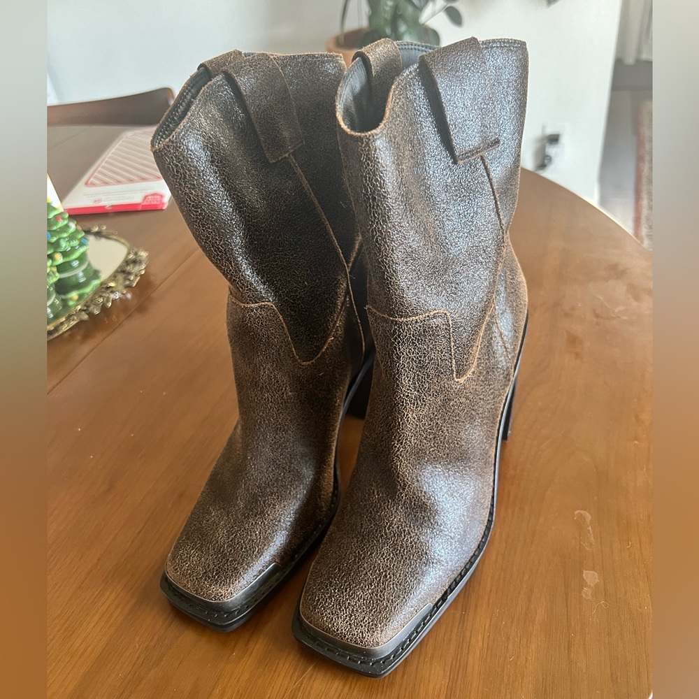 Dolce Vita Fallon Bootie Distressed Espresso Brown Leather 8